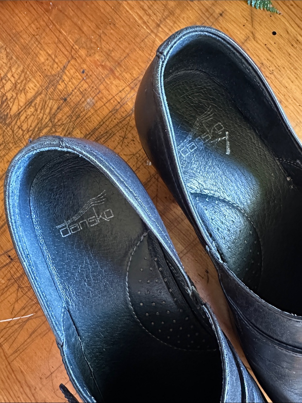Dansko Tamara black leather side buckle slip
on clog. Size Euro 40/USA 10 - Picture 8 of 12